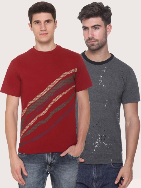 

Obaan Men Maroon 2 Printed Pockets T-shirt