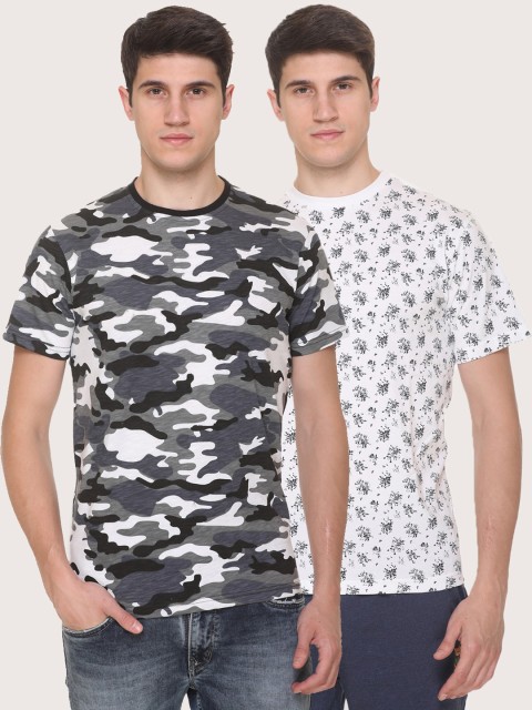 

Obaan Men Black Camouflage 2 Printed Pockets T-shirt