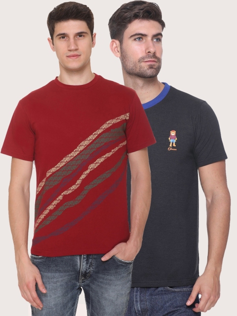 

Obaan Men Maroon 2 V-Neck Applique T-shirt