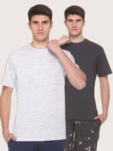 

Obaan Men Blue 2 Pockets T-shirt