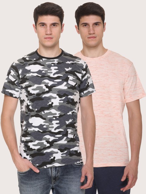 

Obaan Men Black Camouflage 2 Printed Pockets T-shirt