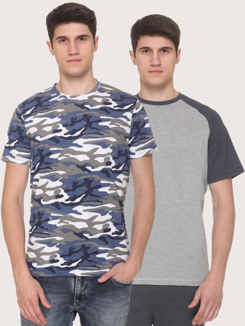 

Obaan Men Blue 2 Printed Pockets T-shirt