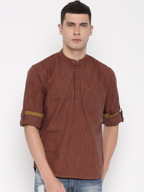 

PIVOTO Men Brown Solid Short Kurta