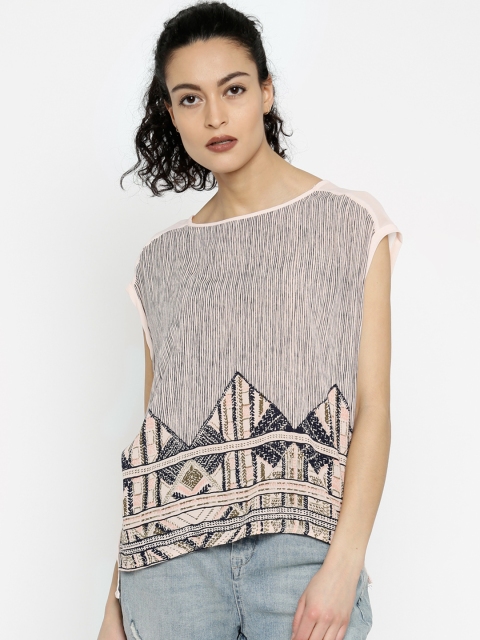

Vero Moda Women Peach Printed Top