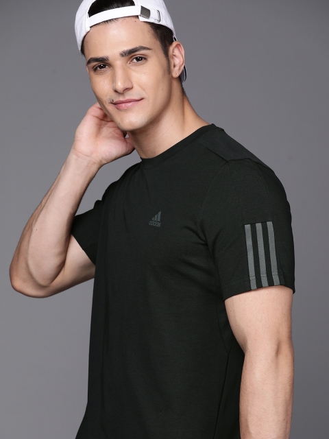 

ADIDAS Men Black Motion Solid Aeroready Training Sustainable T-shirt