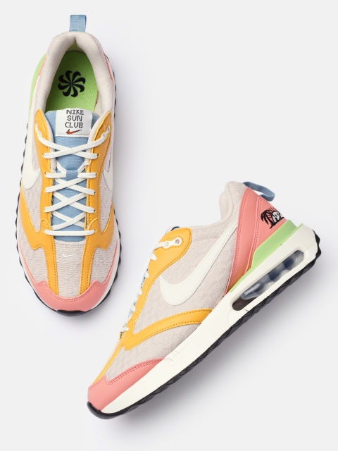 

Nike Women White & Pink Colourblocked AIR MAX DAWN SE Sneakers