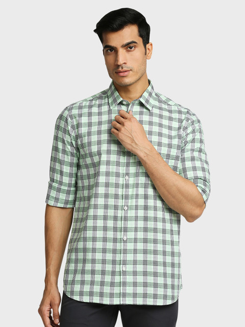 

ColorPlus Men Green Tailored Fit Checked Casual Shirt