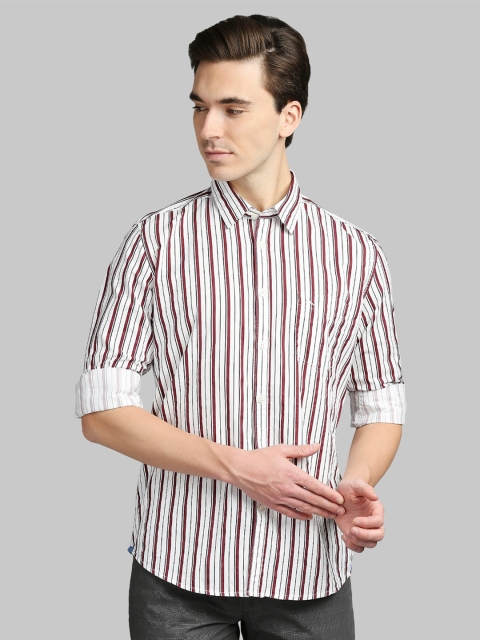 

Parx Men Maroon Slim Fit Striped Cotton Casual Shirt