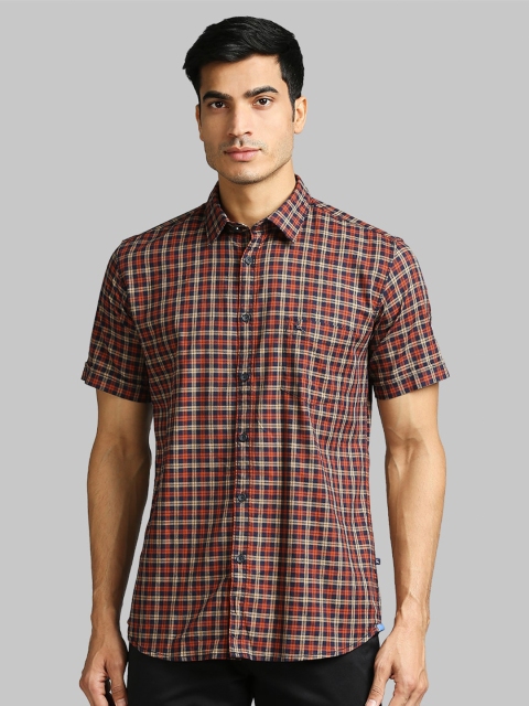 

Parx Men Brown & Navy Blue Slim Fit Checked Casual Shirt