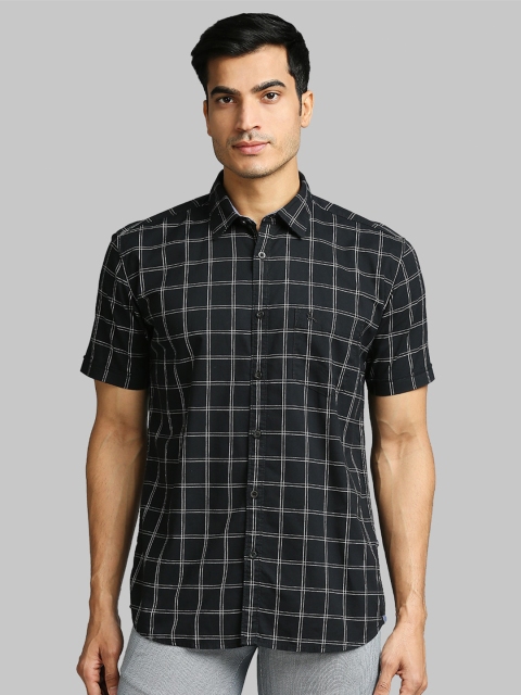 

Parx Men Black Slim Fit Checked Casual Shirt