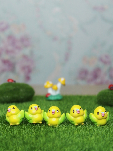 

Wonderland Set Of 5 Yellow & Green Birds Miniature Garden Accessories