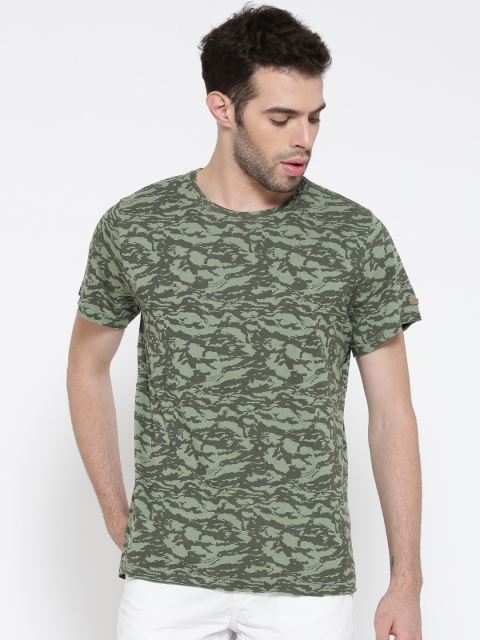 

BLEND Men Olive Green Camouflage Print Round Neck T-shirt