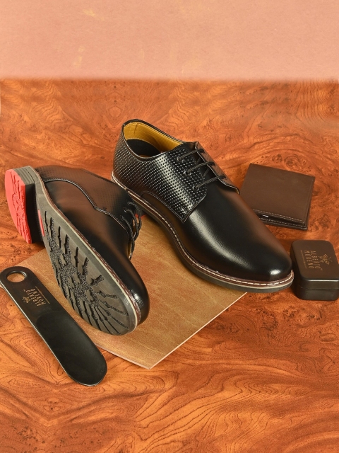 

ALBERTO MORENO Men Black Colourblocked Derbys