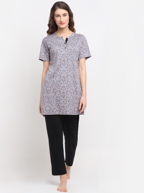 

Kanvin Women Grey & Black Printed Night Suit