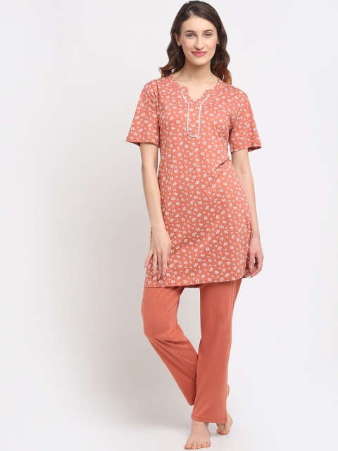 

Kanvin Women Coral & White Printed Night Suit