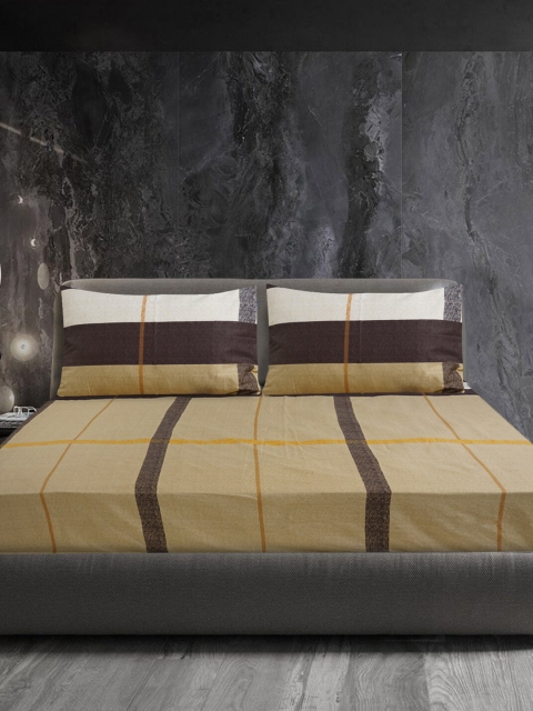 

LUSH & BEYOND Multi-Coloured 300 TC King Geometric Bedsheet with 2 Pillow Covers