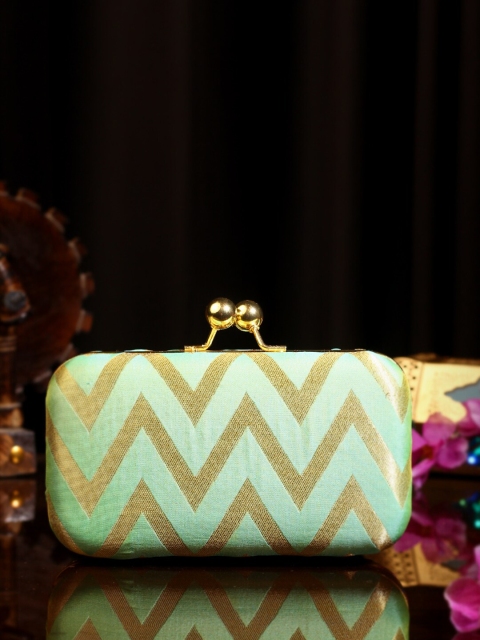 

TRINK Women Sea Green & Gold-Toned Printed Box Clutch with Chain Strap
