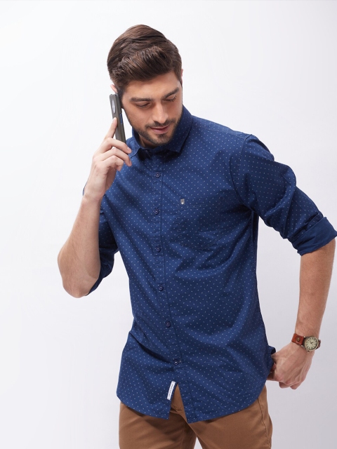 

Oxemberg Men Navy Blue Classic Slim Fit Printed Casual Shirt