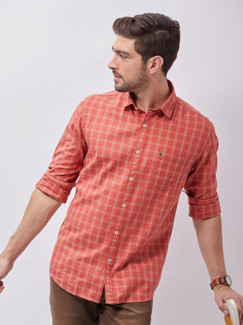

Oxemberg Men Orange Classic Slim Fit Checked Casual Shirt
