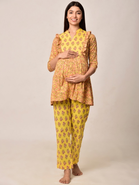 

Ikk Kudi by Seerat Women Yellow & Pink Printed Cotton Nursing Night suit