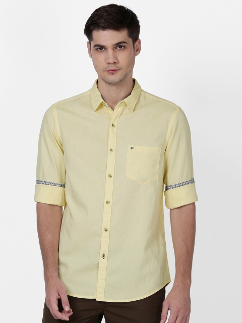 

t-base Men Yellow Solid Standard Casual Shirt