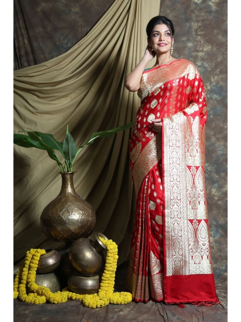 

Charukriti Red & Gold-Toned Ethnic Motifs Zari Pure Silk Banarasi Saree