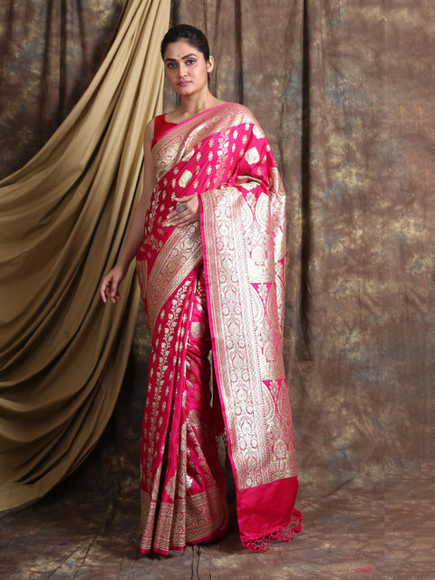 

Charukriti Fuchsia & Gold-Toned Ethnic Motifs Zari Pure Silk Banarasi Saree
