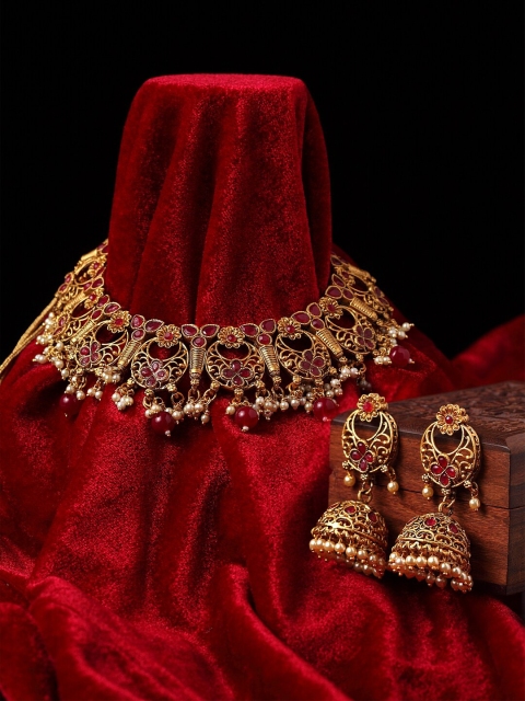 

PANASH Red Gold-Plated Stone-Studded & Beaded Jewellery Set