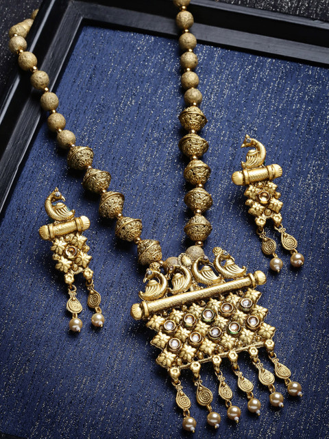 

PANASH Gold-Plated & White Kundan Studded Peacock-Shaped Jewellery Set