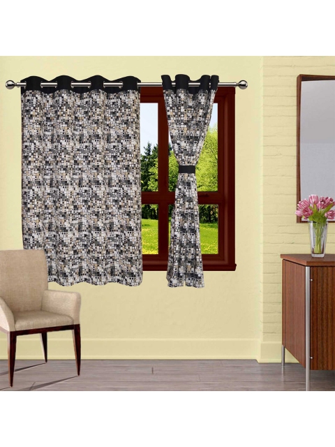 

Lushomes Black & Off-White Abstract Printed Single Window Cotton Curtain