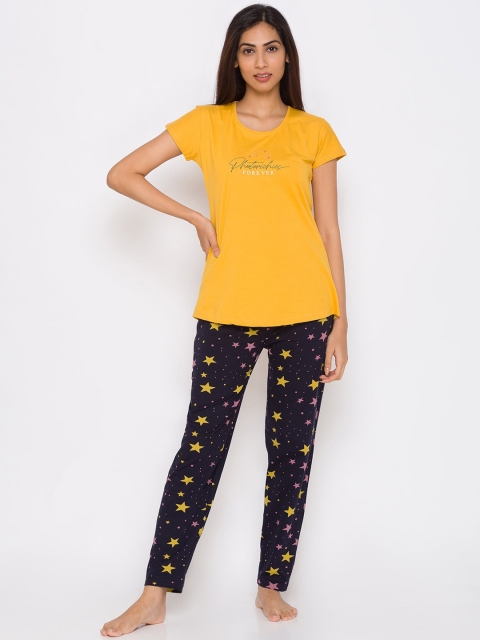 

ZOLA Women Yellow Printed Cotton Blend Night suits