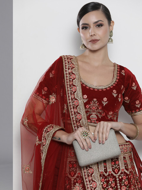 

DRESSTIVE Maroon Embroidered Semi-Stitched Lehenga & Unstitched Blouse With Dupatta
