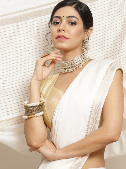 

BharatSthali White Silk Cotton Sambalpuri Saree