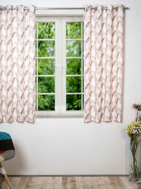 

SHIVANAA HOMES Peach-Coloured & White Floral Printed Room Darkening Window Curtain