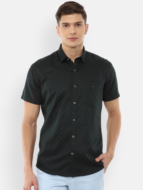 

Louis Philippe Sport Men Black & White Slim Fit Printed Pure Cotton Casual Shirt
