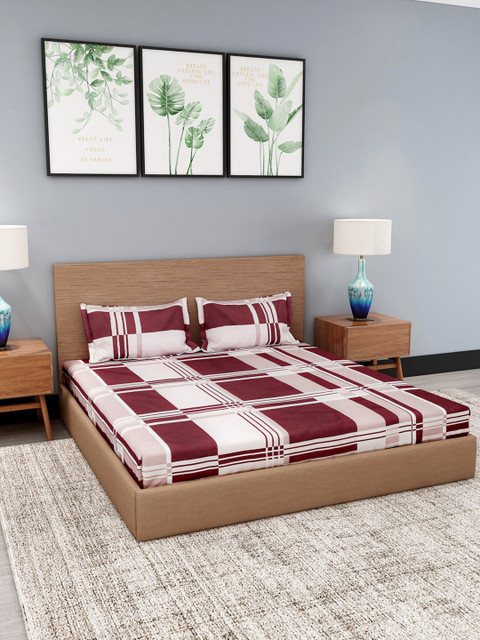 

Dhrohar Burgundy & Cream-Coloured Geometric 180 TC King Bedsheet with 2 Pillow Covers