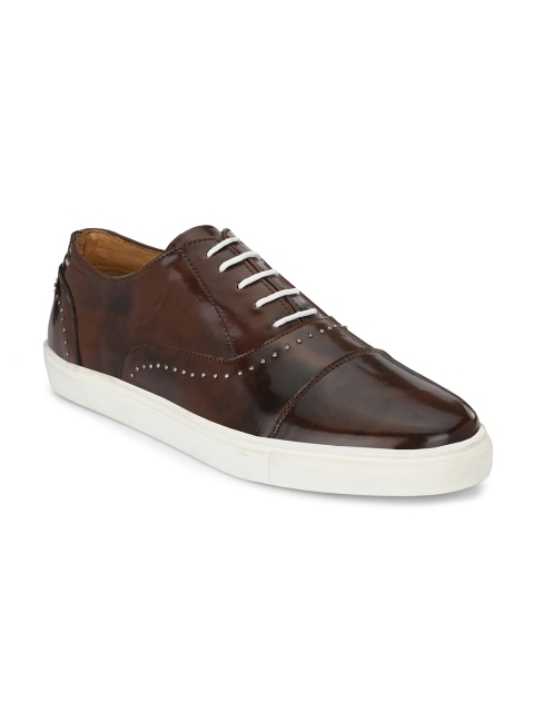 

KLEAT Men Brown Sneakers