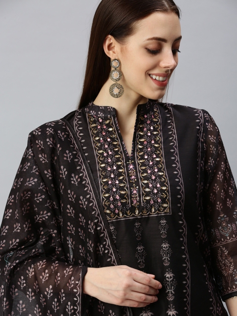 

SHOWOFF Women Black Floral Three-Quarter Sleeves Mandarin Collar Sequinned Kurta Sets