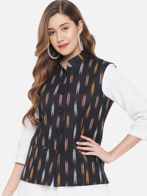 

Vastraa Fusion Women Black & White Ikat Printed Pure Cotton Woven Nehru Jacket