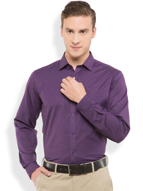 

Mark Taylor Men Purple Slim Fit Solid Formal Shirt
