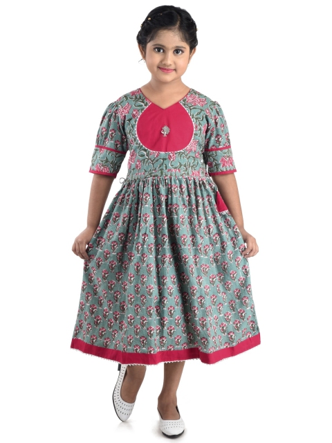 

Kinder Kids Green & Pink Ethnic Motifs Midi Dress