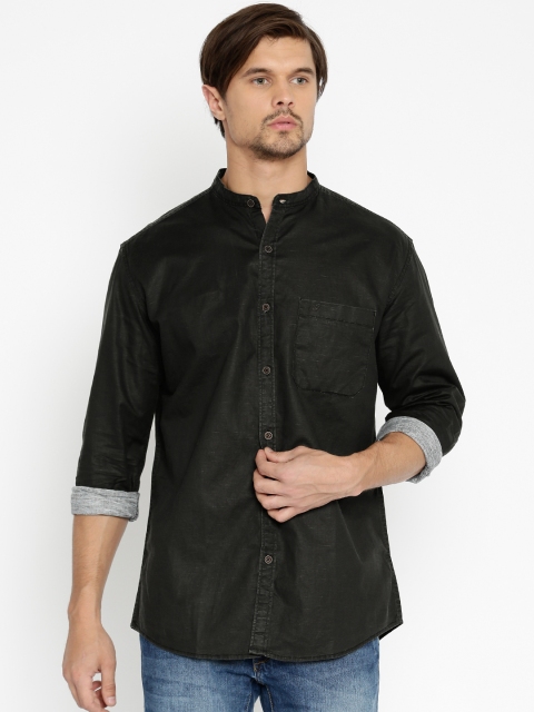 

Nature Casuals Men Black Slim Fit Solid Casual Shirt