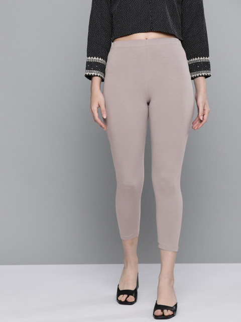 

HERE&NOW Women Grey Solid Cropped Leggings
