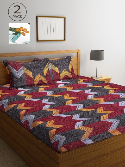 

KLOTTHE Pack of 2 Red & Yellow Geometric 210 TC King Bedsheet with 4 Pillow Covers