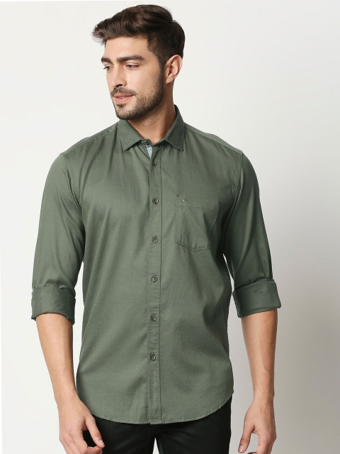 

Basics Men Green Slim Fit Pure Cotton Casual Shirt