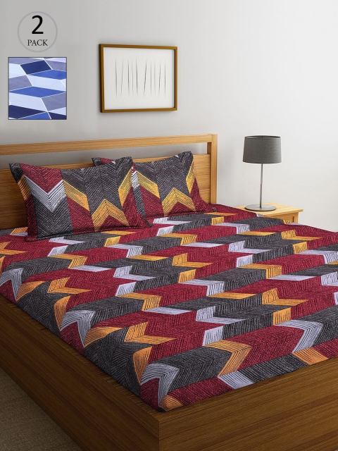 

KLOTTHE Blue & Maroon Geometric 210 TC 2 King Bedsheet with 4 Pillow Covers