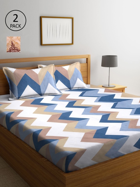 

KLOTTHE White & Blue Geometric 210 TC 2 King Bedsheet with 4 Pillow Covers