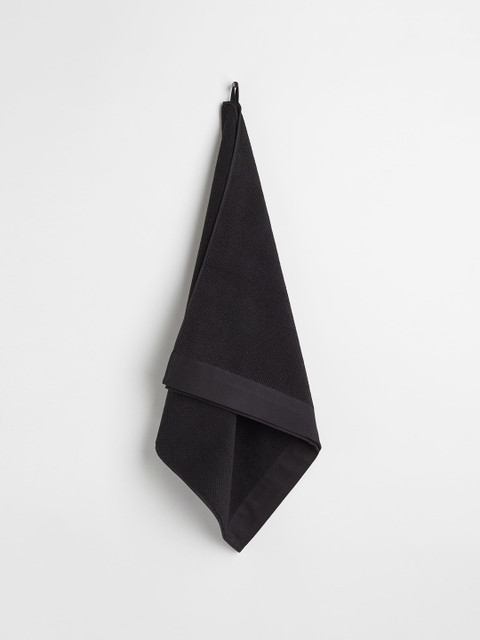 

H&M Black Cotton Terry Bath Towel