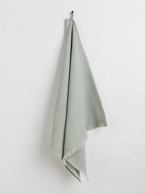 

H&M Unisex Mint Green Waffled Bath Towel