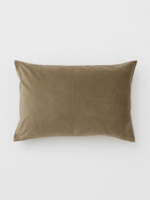 

H&M Green Solid Rectangular Cotton Velvet Cushion Cover